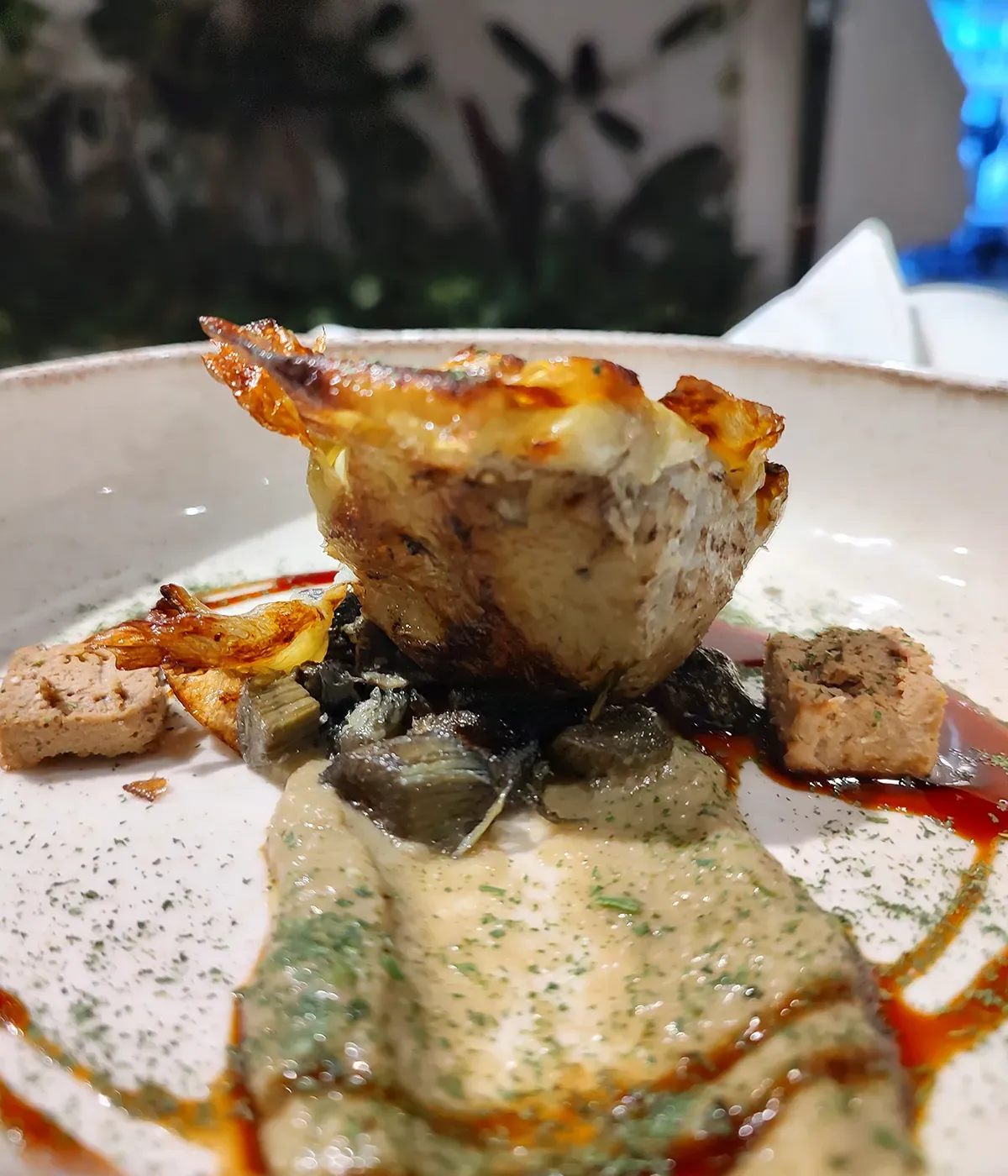 Corazón de alcaucil con terine de foide